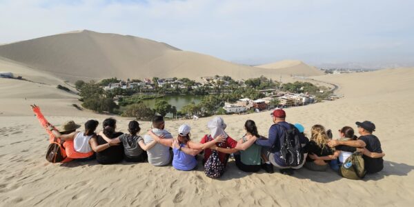 Oasis Huacachina scaled